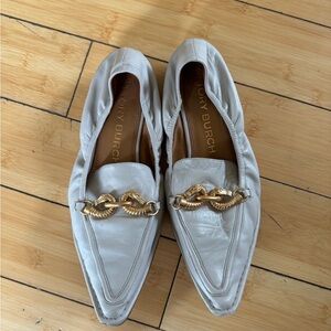 Authentic Tory Burch Cream Loafers with Gold Chain Accent